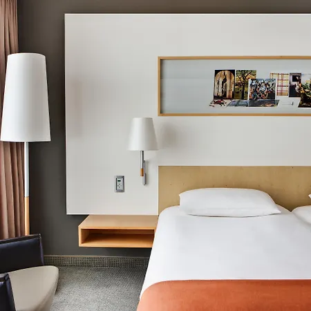 Steigenberger Airport Amsterdam Hotel 4*
