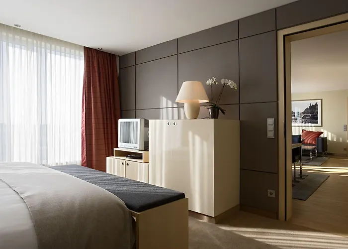 Steigenberger Airport Amsterdam Hotel 4*